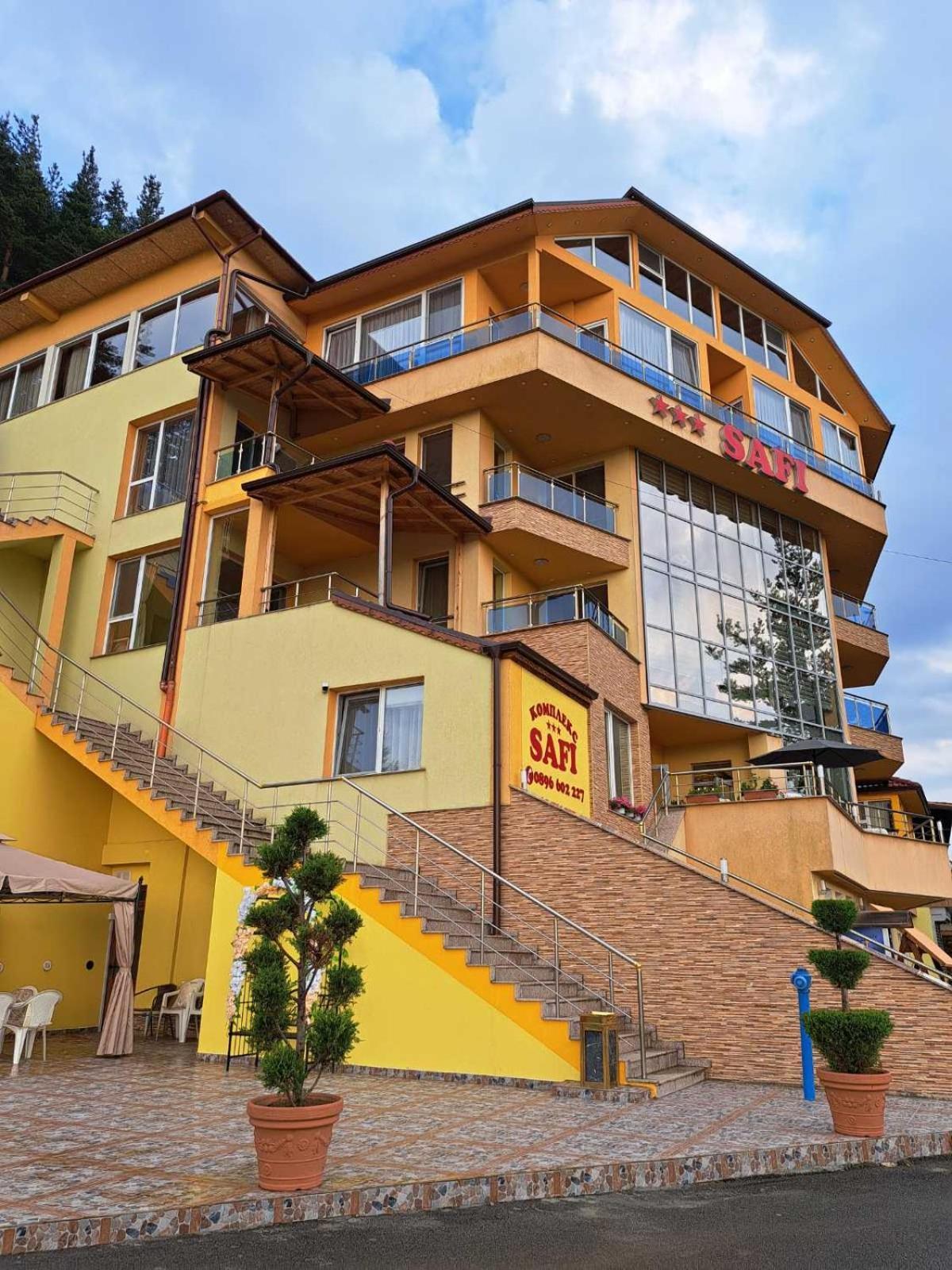 Safi Hotel Dospat Exterior photo